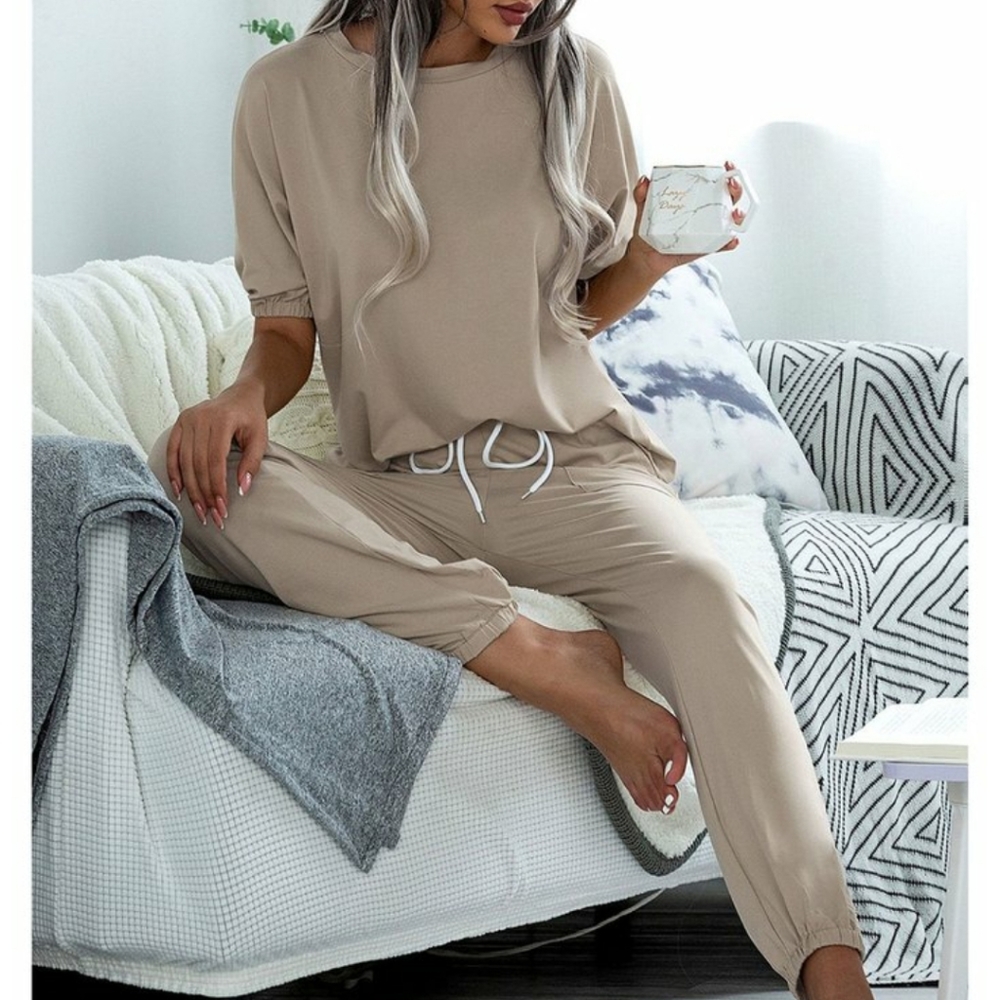 Women top and pants set